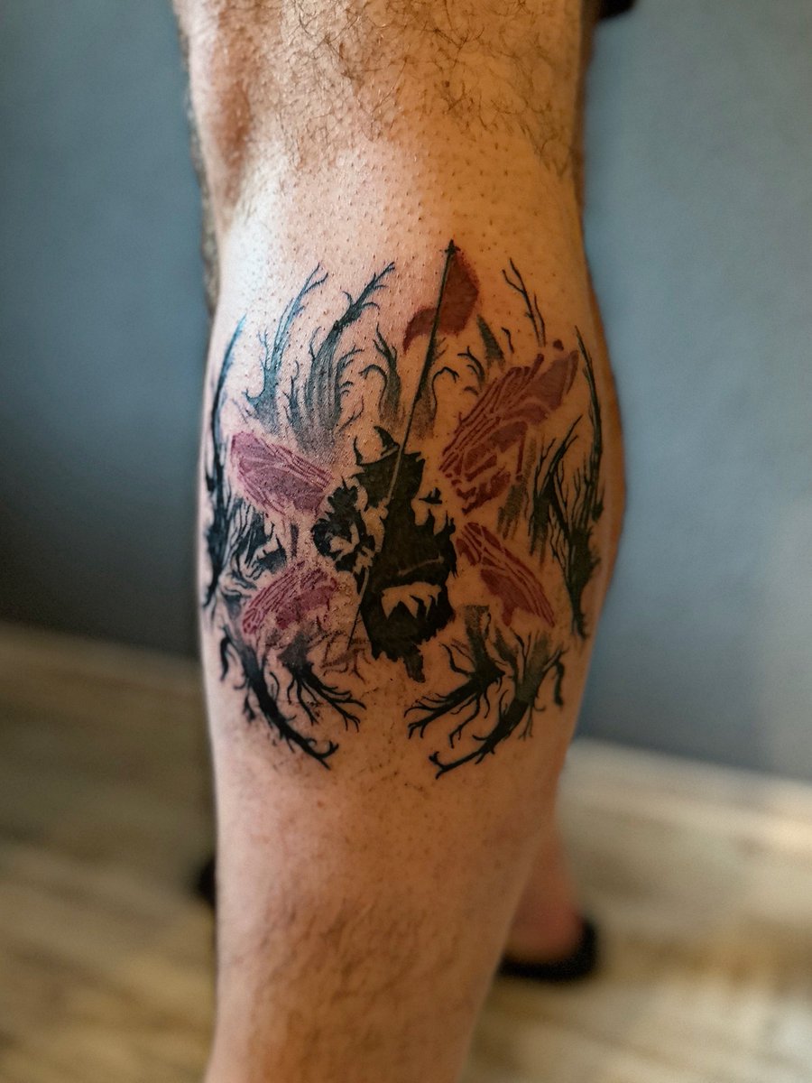 ohmgeist's tweet image. I did a thing. My second LP tattoo.
Honoring what it was and cherishing what is.
Long live Linkin Park.