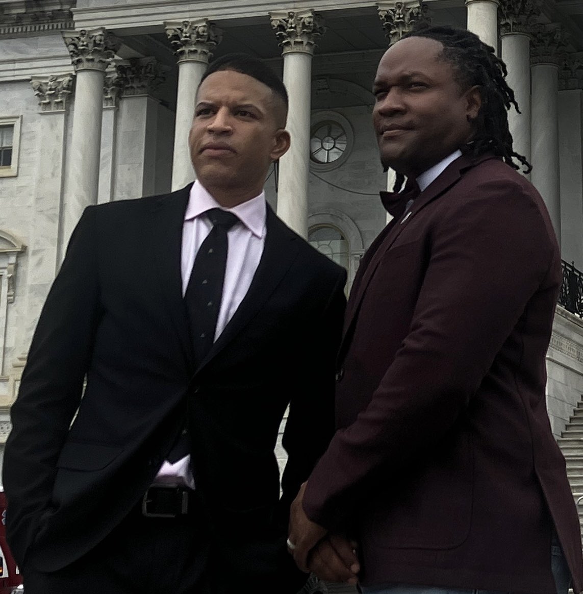 iamtilinfinity's tweet image. Looking back @ “Crypto Week” in DC.
@VanCallender @LeftyChris13 @ChrissaTanelia @marlonwilliams
💪🏽📈🚀🏁
forbes.com/sites/chrissam…
#CryptoWeek #Atlanta #Blockchain #Web3 #Crypto @AtlantaChain @StandWithCrypto #10in5 #ItsHappening📈🚀
