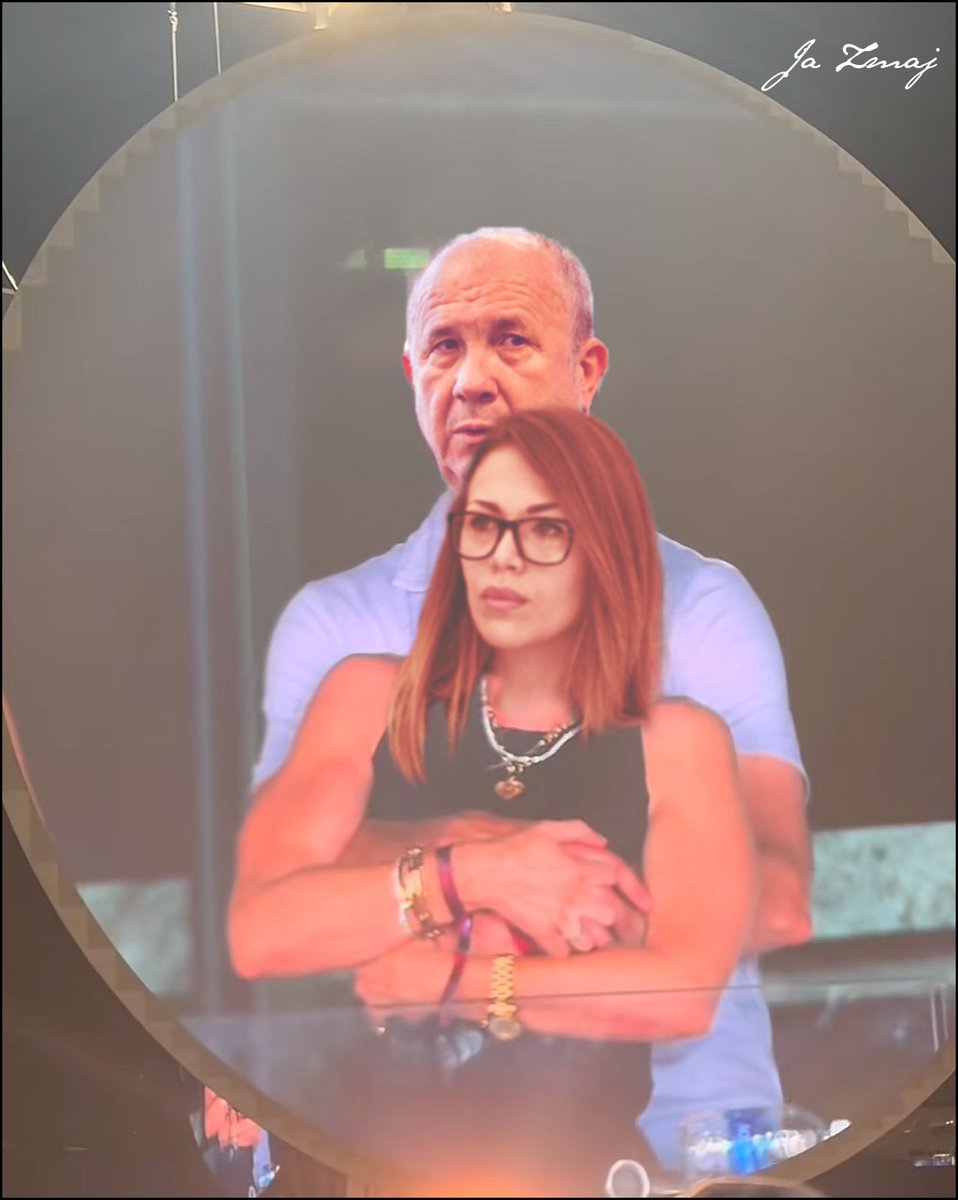 jazmaj1's tweet image. Za to vrijeme na Coldplayu ....