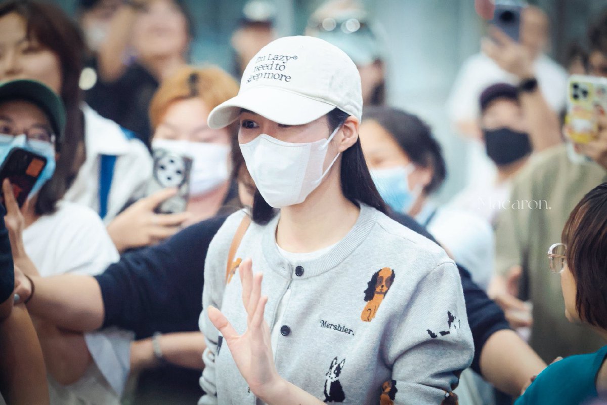 00k1105's tweet photo. 🤏🤏🤏

#หลิงหลิงคอง #linglingkwong https://t.co/mxIl9aE1SR