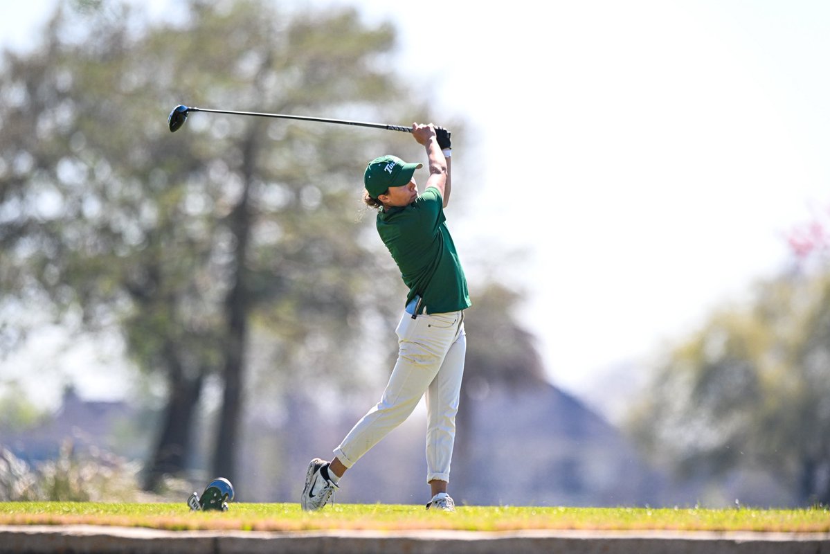GreenWaveWGolf's tweet image. Wishing our girl Gabby the best of luck as she competes in the Indiana Womenโs Amateur Championship this week!
๐๏ธ: July 21-23
๐: Indianapolis, Indiana
โณ๏ธ: Broadmoor Country Club
#RollWave | #BETHEONE