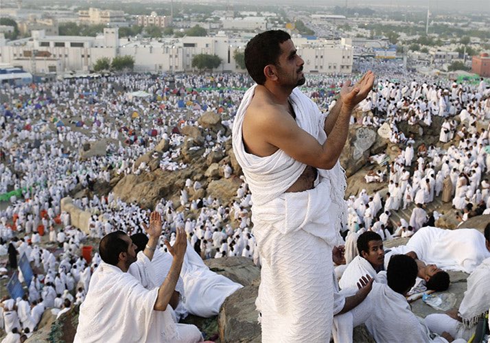 BrotherRasheed's tweet image. Muslims believe that every night, in the last third, Allah descends to answer their prayers.
They believe that there’s an hour every Friday when any supplication will be granted.
They believe that during a special night in Ramadan, prayers are surely answered.
They believe that…