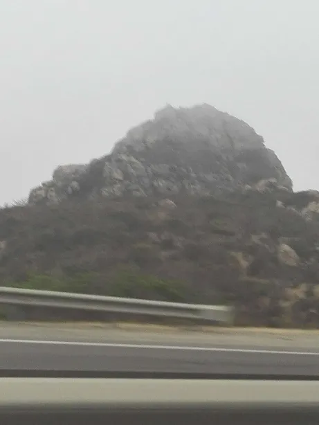 Gesura505art's tweet photo. gigante de roca dormido
#rocas #formaciones #criptido #leyenda https://t.co/77SvAPaTbq