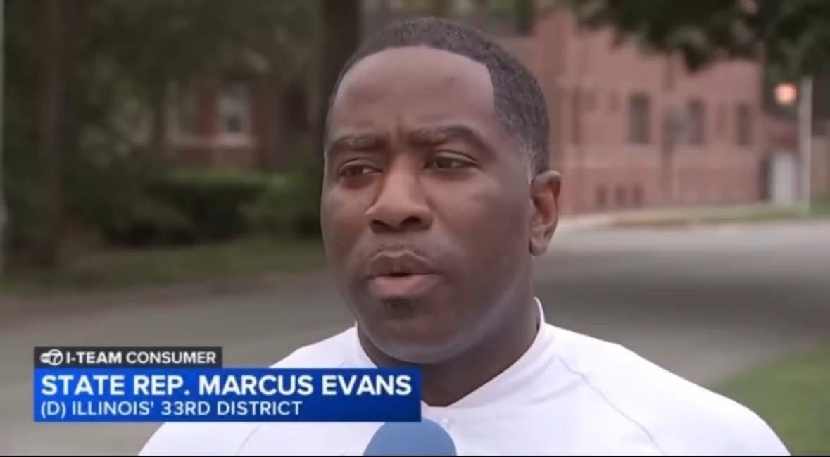 BarronTNews_'s tweet image. OOPS‼️Democrat Illinois Rep. Marcus Evans is FURIOUS that squatters have moved in next door to his house and is DEMANDING police remove them, without realizing it is his own policies that allowed this to happen.
Do you have any advice for him?