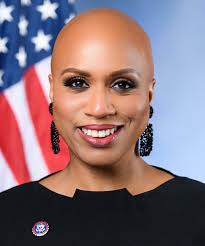 inezalbright2's tweet image. These goofys are fighting with all their strength for the rights of illegal immigrants and Black people voted for them into their elected seats. 😂🤣😅
Sure, they pause to throw Black folks a racism and oppression biscuit to curb their appetite and keep them engaged.
17% of…