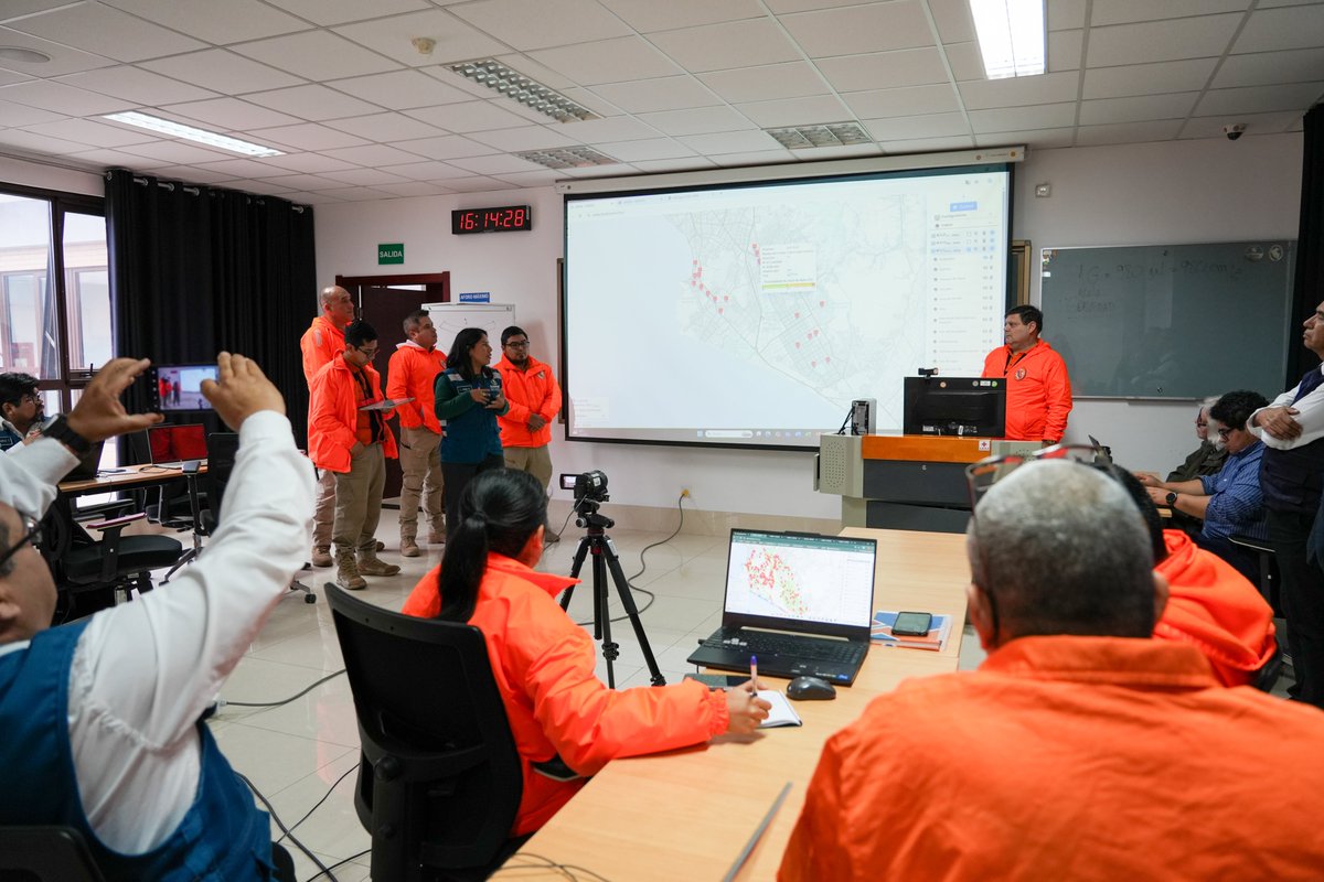 CISMID_UNI's tweet image. 🧑💻 El 15 y 16 de julio se realizó la capacitación del sistema experto SEIDAS con @CENEPRED e @indeciperu en el COEN–INDECI.
Investigadores de CISMID presentaron su aplicación para fortalecer capacidades institucionales, en el marco del proyecto #SATREPS de cooperación 🇵🇪🇯🇵.