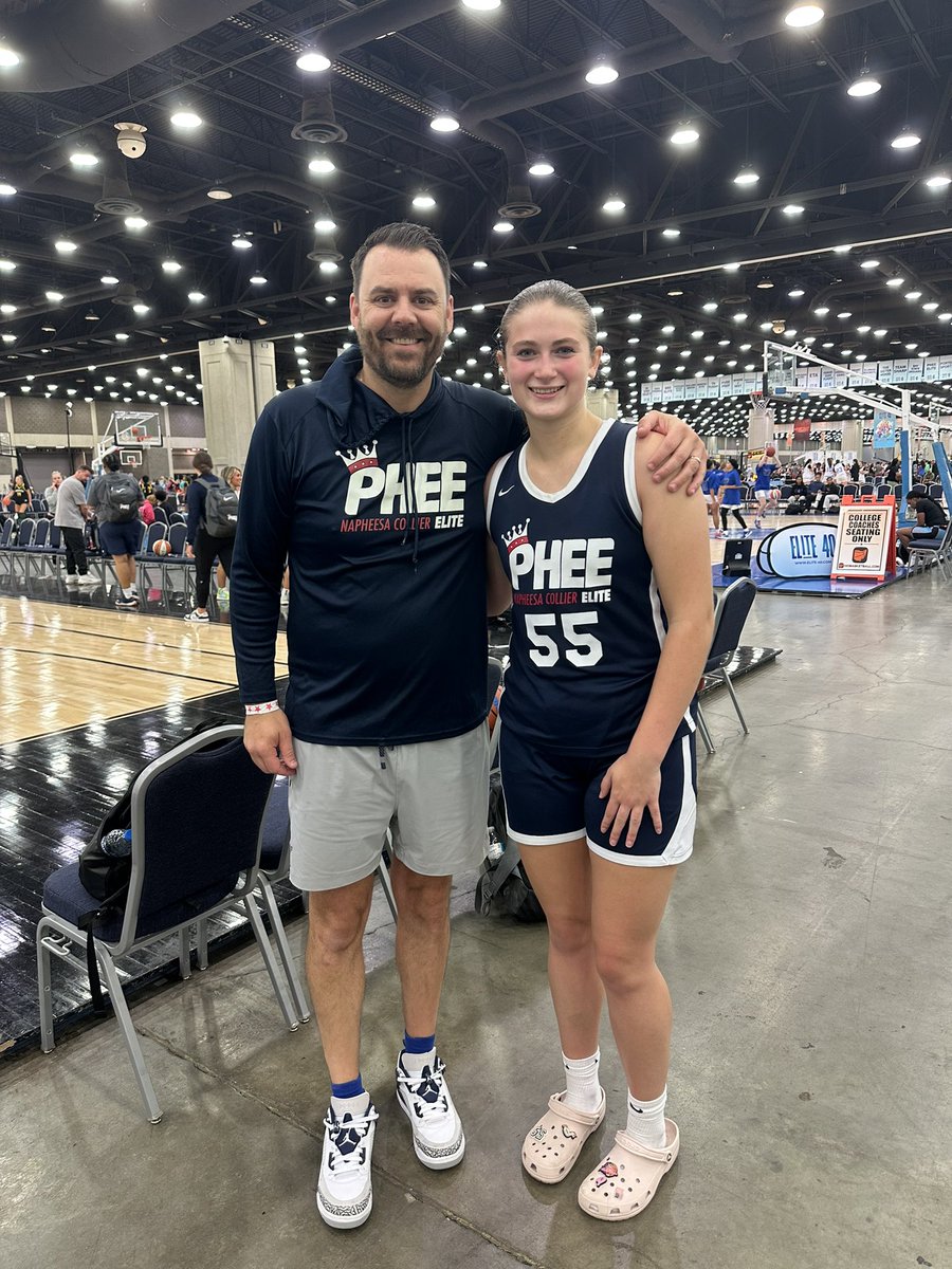 NancyKing34's tweet image. That’s a wrap!! Not the outcome we wanted for our last game. I am so proud to have played with this team and for @PheeElite for 3 years! Thank you @Coach_Brent24 for always supporting me and coaching me for the past 2 years!! #phee #thatsawrap #uncommitted2026