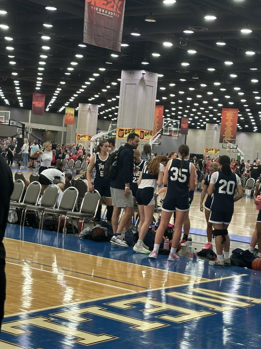 NancyKing34's tweet image. That’s a wrap!! Not the outcome we wanted for our last game. I am so proud to have played with this team and for @PheeElite for 3 years! Thank you @Coach_Brent24 for always supporting me and coaching me for the past 2 years!! #phee #thatsawrap #uncommitted2026
