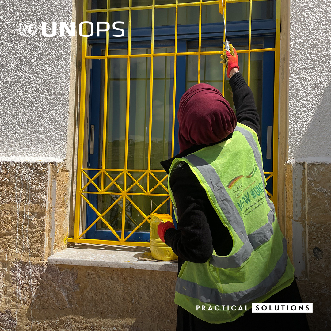 UNOPS's tweet image. Jordan's public services are under immense strain from hosting 1.2M refugees.
@UNOPS_Jordan, in partnership w/ @KfW_FZ_int & @edugovjo, is helping improve schools & provide livelihood opportunities to vulnerable communities.
➡️ Learn more: bit.ly/3TKIHVa