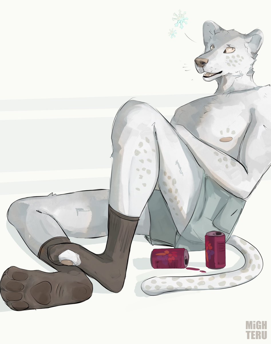 Mighteru's tweet image. Albino leopard wants more cold drinks