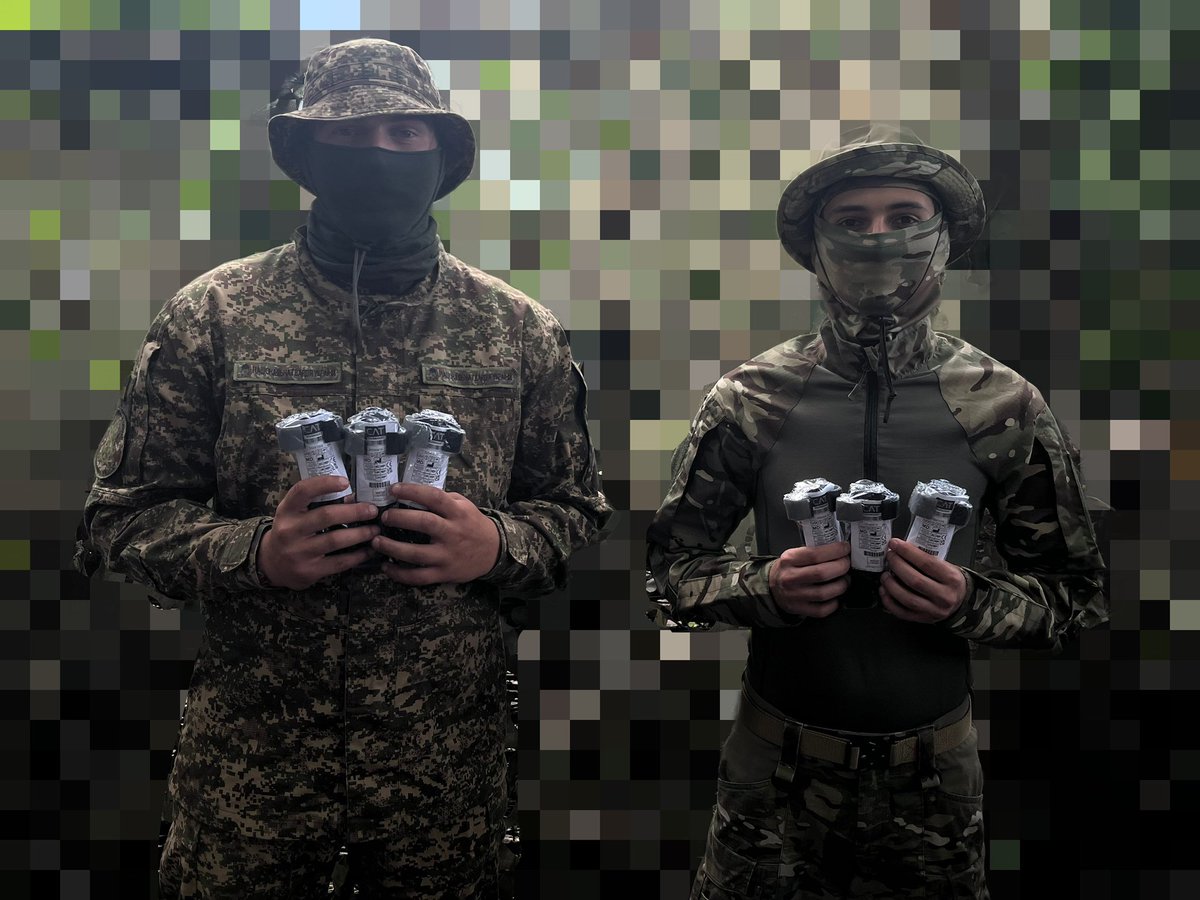 Пацики з нашого підрозділу передають міцне спасибі пані <a href="/ShalnayaOlenica/">сервіз синіх риб</a> за передачу шести потужних турнікетів CAT! 🤝 Разом поборемо!