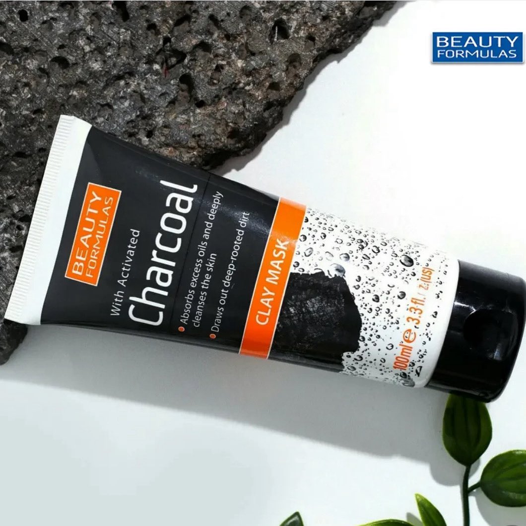 manibeautygh's tweet image. Tried the #beautyformulas charcoal clay mask yet? It absorbs excess oils &amp;amp; deeply cleanses the skin.

To place an order please click on the link in the bio or send a DM.
#beautycare #facialcare #beautymask #skincare #skingoals #skincareroutine #madinacosmetics #legoncosmetics