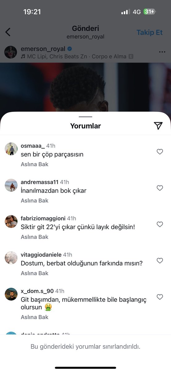 Milan taraftarının haftalar önce yaptığı yorumlar. Sonrada yoruma kapatmış 
zaten 
#emersonroyalistemiyoruz
