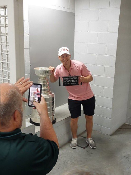 spittinchiclets's tweet image. Matthew Tkachuk brought Lord Stanley to JAIL 😂
📸: @lkorac10