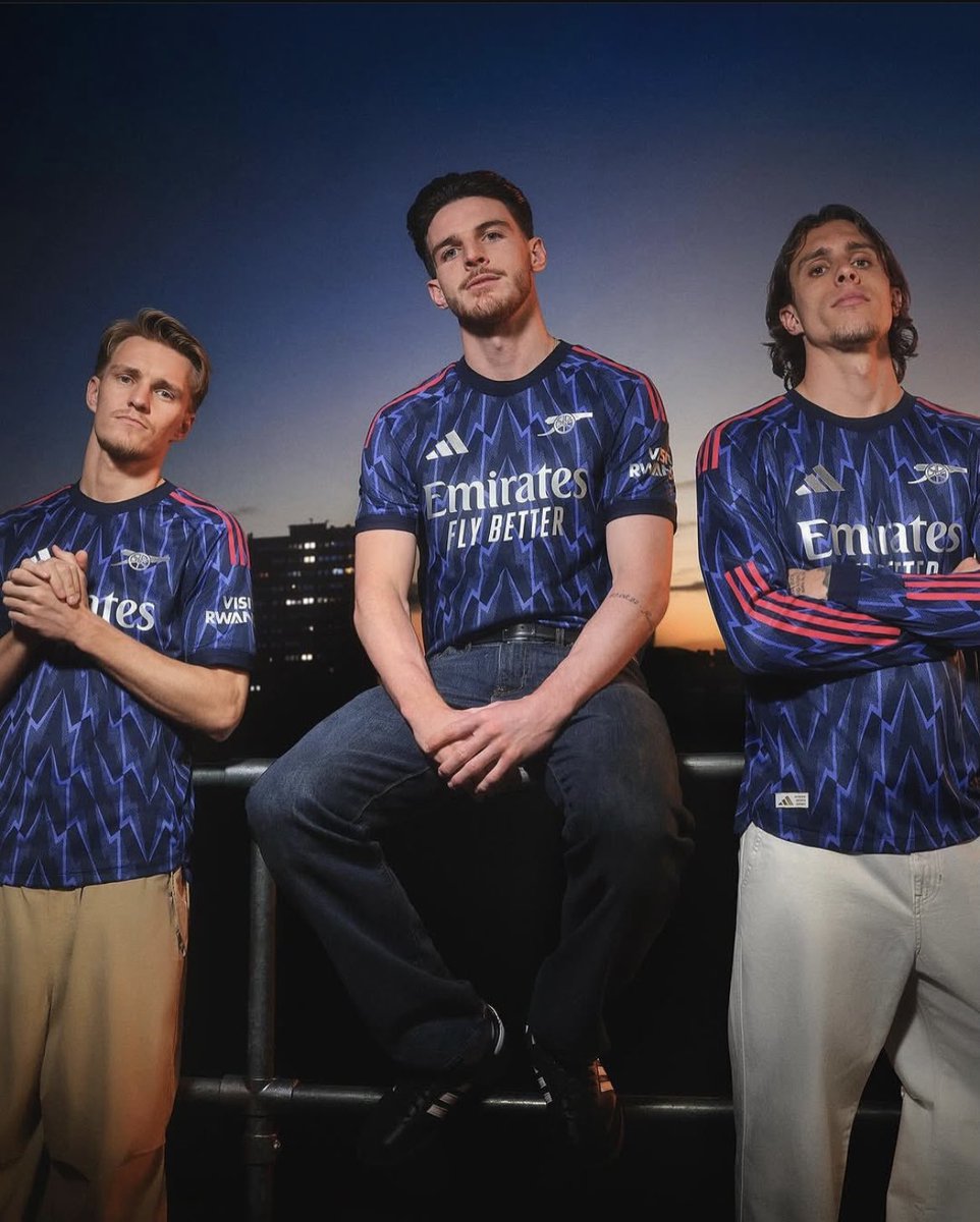 WAVYVRSE💛 tweet media