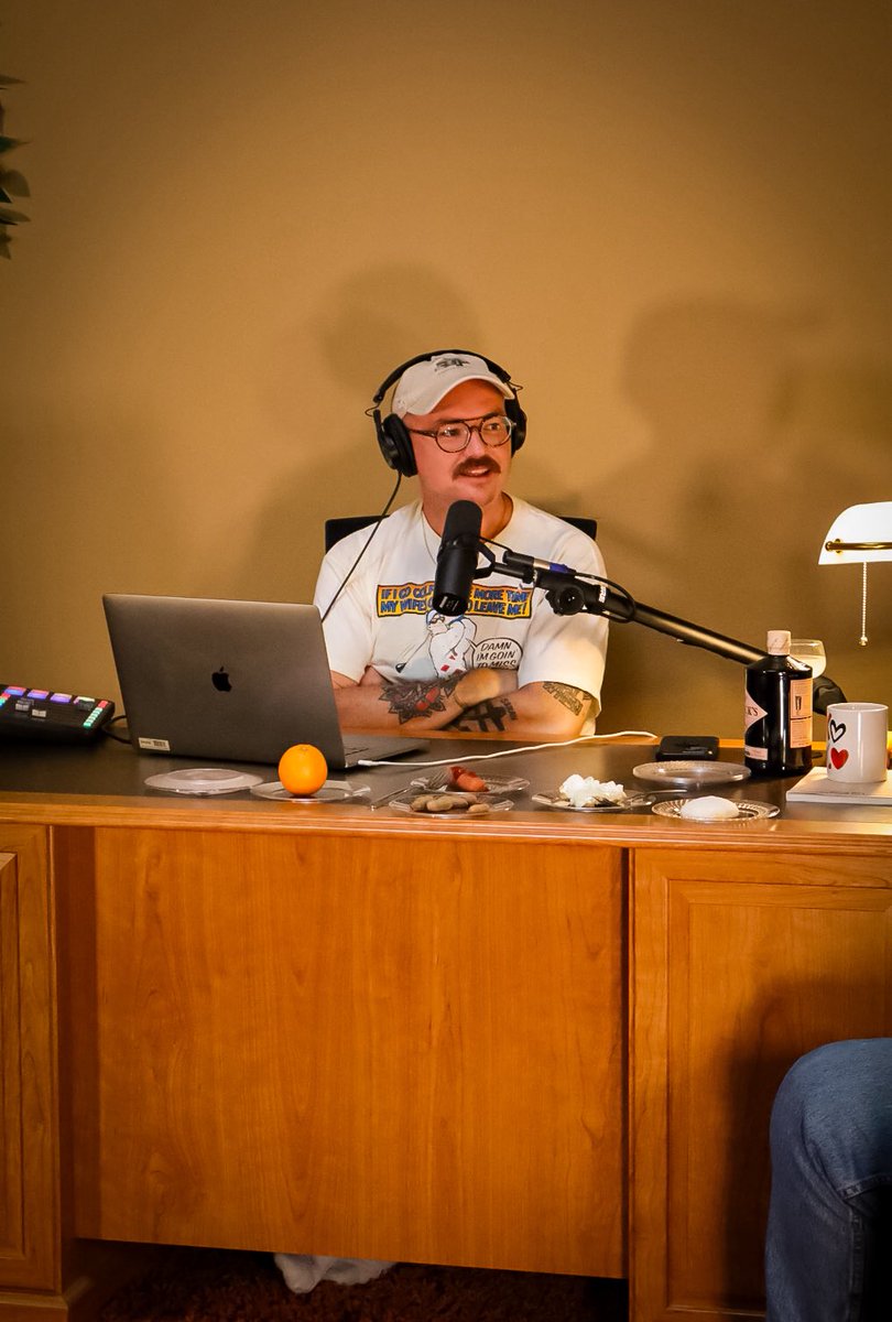 fmofmpodcast's tweet image. We had lobster on set and now the studio smells