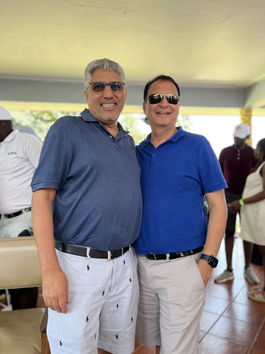 Supreme_marka's tweet image. This weekend, we took our creativity to the green at the very first Marketers Golf Tournament in Entebbe-and yes, we showed up in style (as always).

Massive thanks to @UMS_Marketer and @MediaHeave for the invite-we felt important, and our swings almost agreed.

But before you…