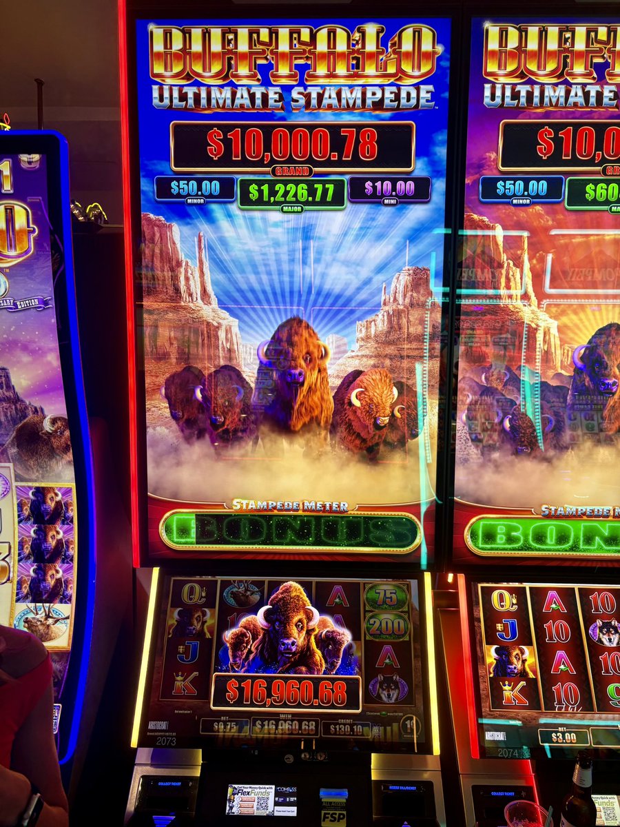 4QueensLV's tweet image. Can you say “BUFFALO!!”
🦬
Big congrats to Mandy from Wisconsin, who just landed a staggering $16,960.68 payout on Buffalo Ultimate Stampede after completing a bonus! 💸🤑
#moneymonday #buffalo #buffaloslots #fourqueens #jackpot #fremontstreet
