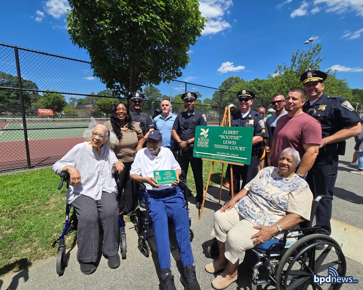 BPD in the Community: Boston Police Joins Mayor Wu and City Organizations at Almont Park Tennis Court Dedication police.boston.gov/2025/07/21/bpd…