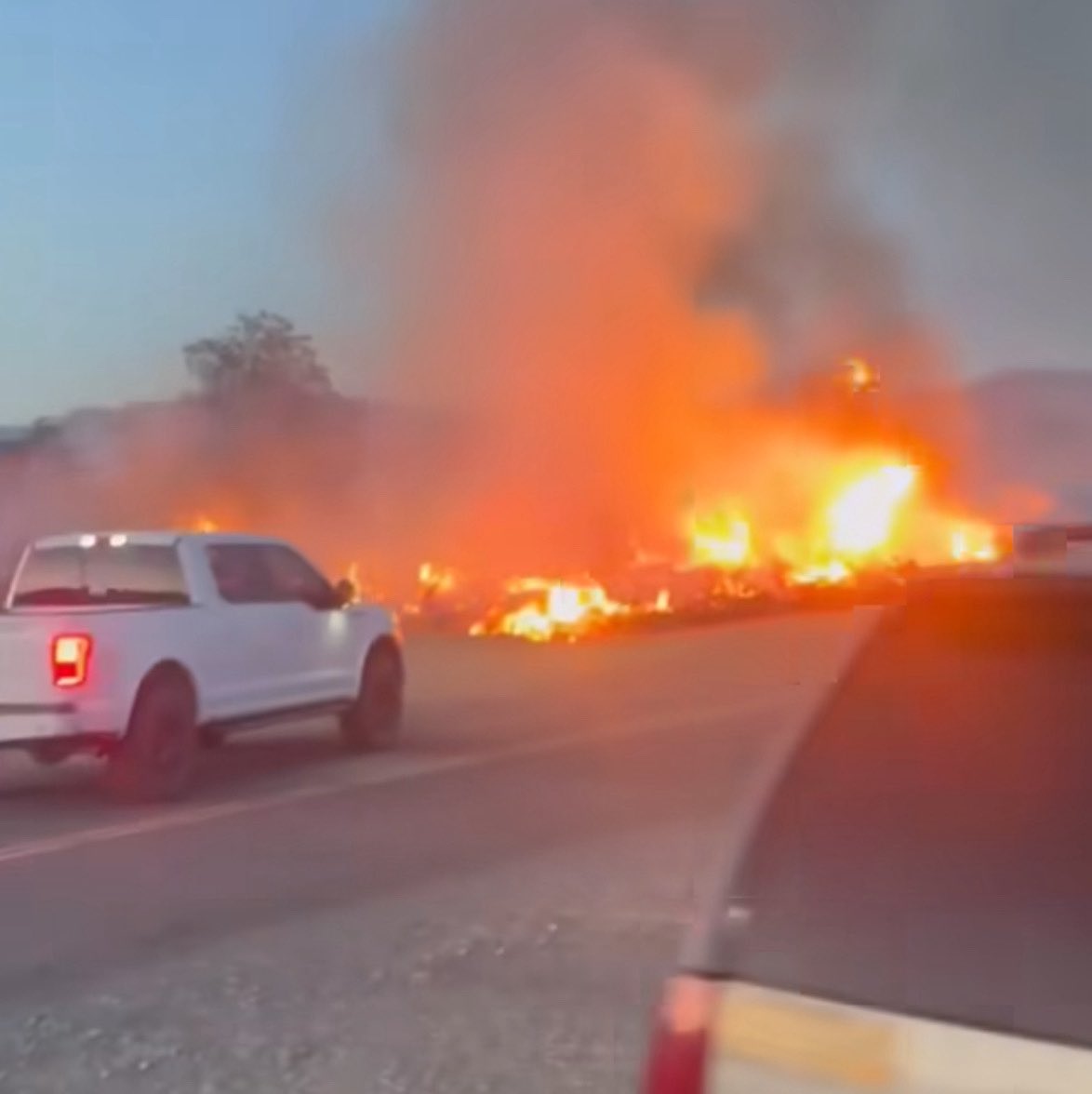 775times's tweet photo. Firefighters put out a fire that broke out at Pyramid Lake around 8pm Sunday night. ๐ฅ #pyramidlake https://t.co/PF3r3j6Rm3