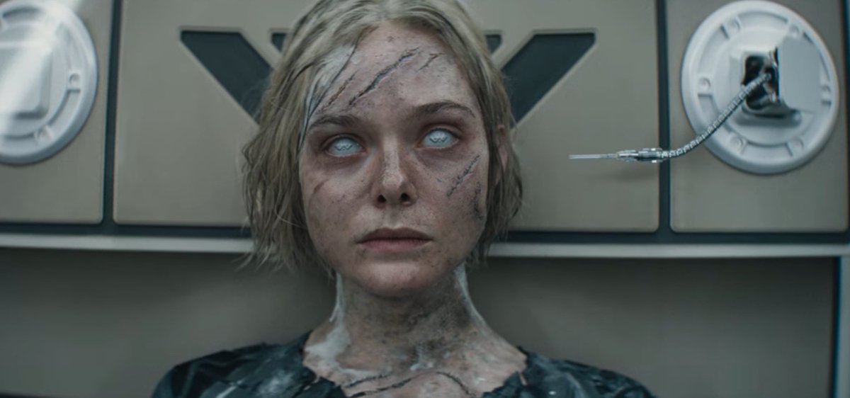 theholofiles's tweet image. Elle Fanning as a Weyland-Yutani android in PREDATOR: BADLANDS