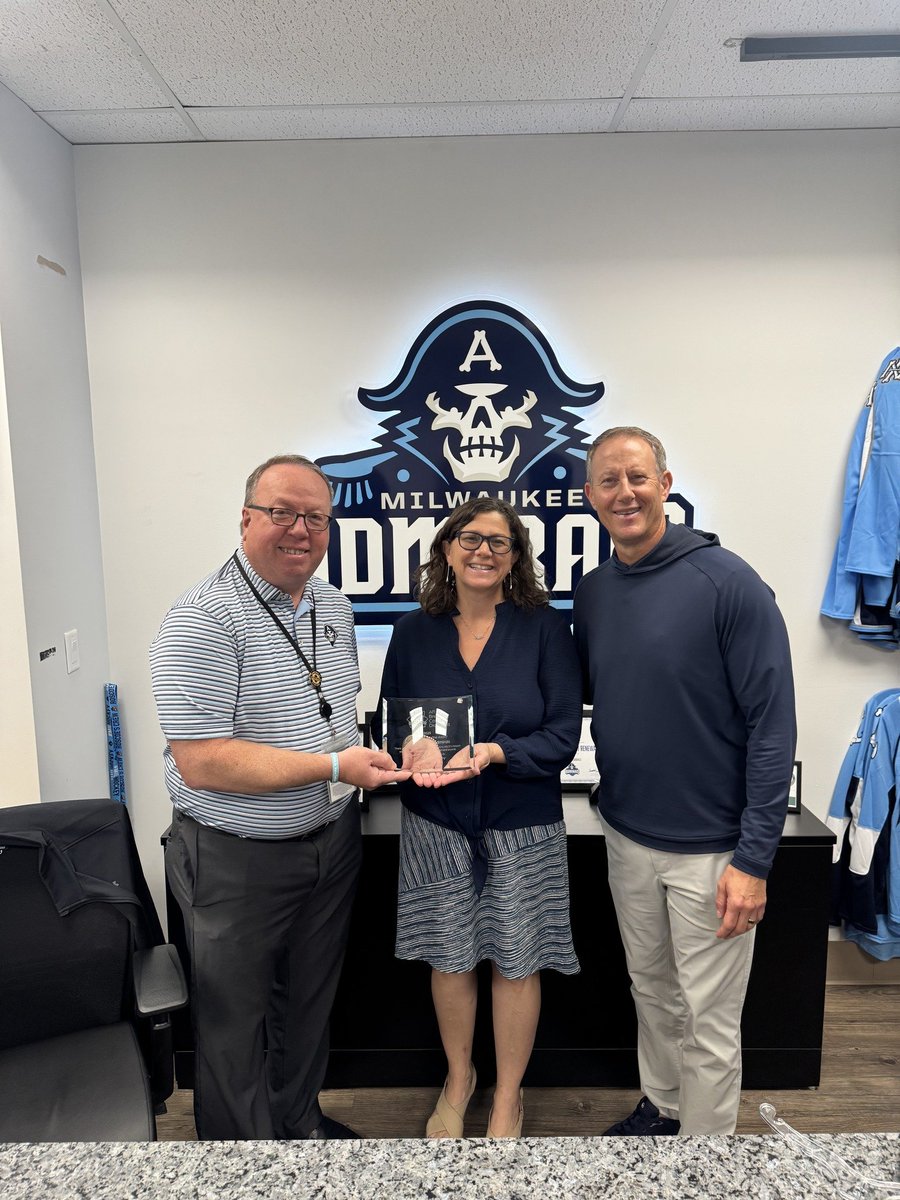 mkeadmirals's tweet image. We’re honored to have been awarded with @ABCD_mentor's Power of One-to-One Award, alongside our friends at @TractionFactory for our commitment to ABCD’s mission of providing one-to-one emotional support to anyone impacted by breast cancer! 🎗️💜