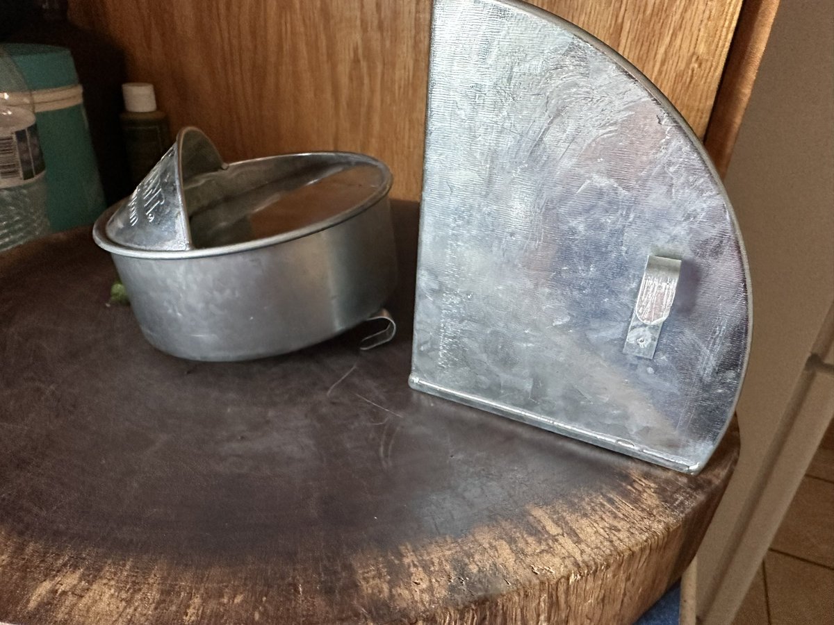 TheHenHustle's tweet image. I just got scolded for keeping chicken “paraphernalia” in the kitchen 🥹😅
