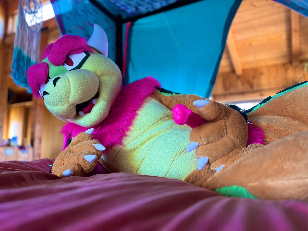Bowser if he was freaky (@imgaybowser) on Twitter photo I have a treat for you… 🥵 well I guess a few treats because thanks to <a href="/SwisokOfficial/">SWISOK Official</a> you can get 10% off your next order using code BOWSER
swisok.com/?ref=veholpho I have a treat for you… 🥵 well I guess a few treats because thanks to <a href="/SwisokOfficial/">SWISOK Official</a> you can get 10% off your next order using code BOWSER
swisok.com/?ref=veholpho