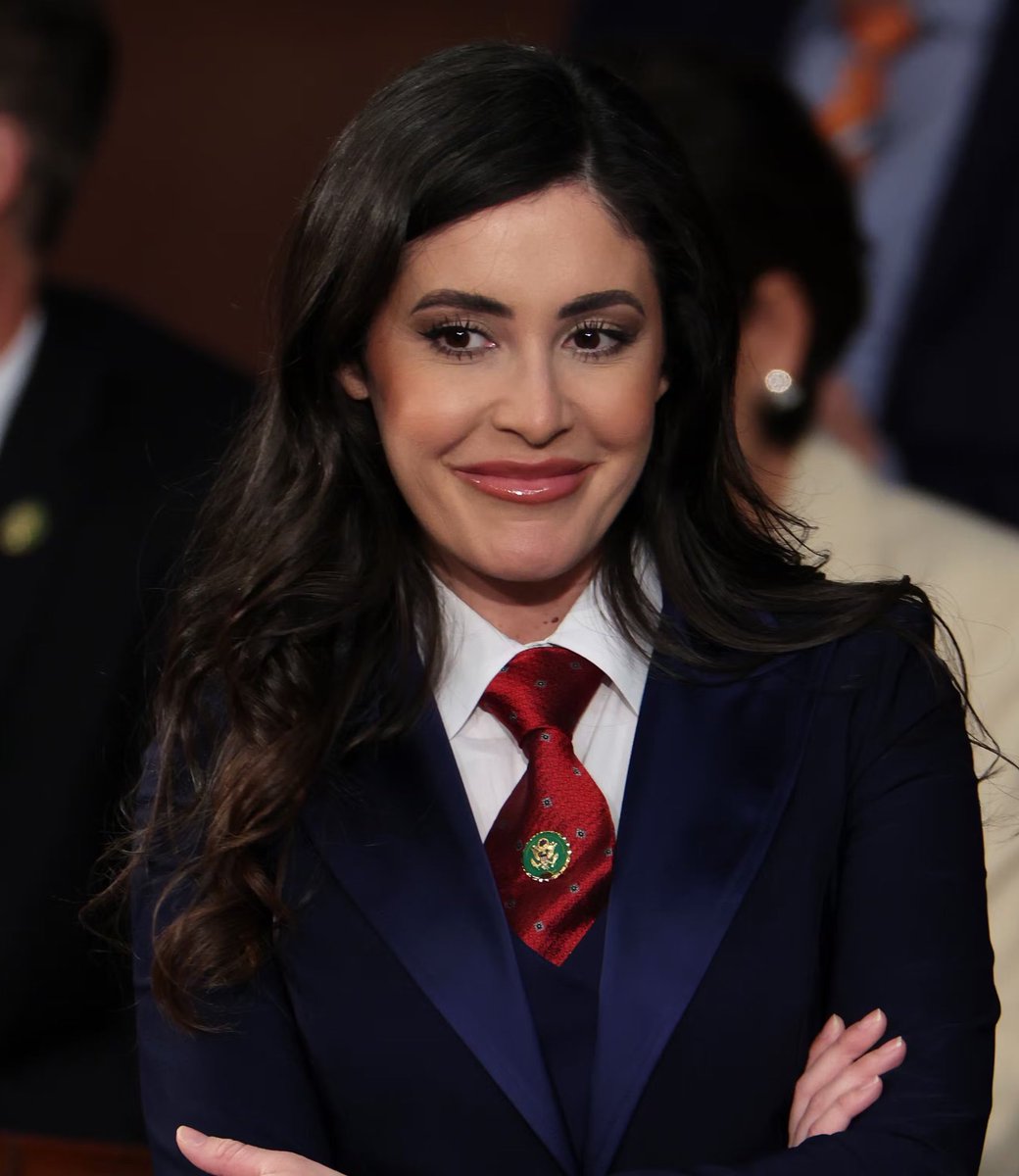 martinwalsh__'s tweet image. 🚨 @realannapaulina has referred Fed Chair Jerome Powell to the DOJ for criminal charges, accusing him of lying under oath to Congress.
Luna had accused Powell of lying about lavish amenities at the Federal Reserve's Eccles Building and misrepresenting its state of maintenance.