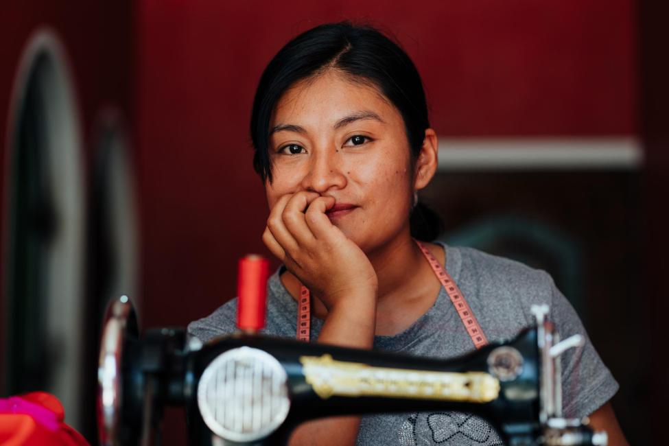 OIM_Mexico's tweet image. 👗 Muchas mujeres indígenas en Guatemala están transformando sus vidas a través del programa #Impúlsate, promovido por la #OIM.

📘 Conoce esta historia que teje oportunidades desde casa 👉 lac.iom.int/es/stories/muj…