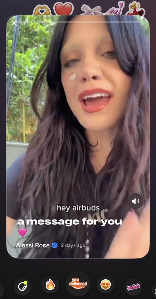 AirbudsWidget's tweet image. when you Fan an artist on Airbuds:
🎀they'll be pinned to your profile
🎀you can rank on their listener leaderboard
🎀and receive exclusive video shout outs from the
artist!!!!!! (and send the artist reactions!!
Fan Alessi Rose on Airbuds to see what she has to say to you 👀👀