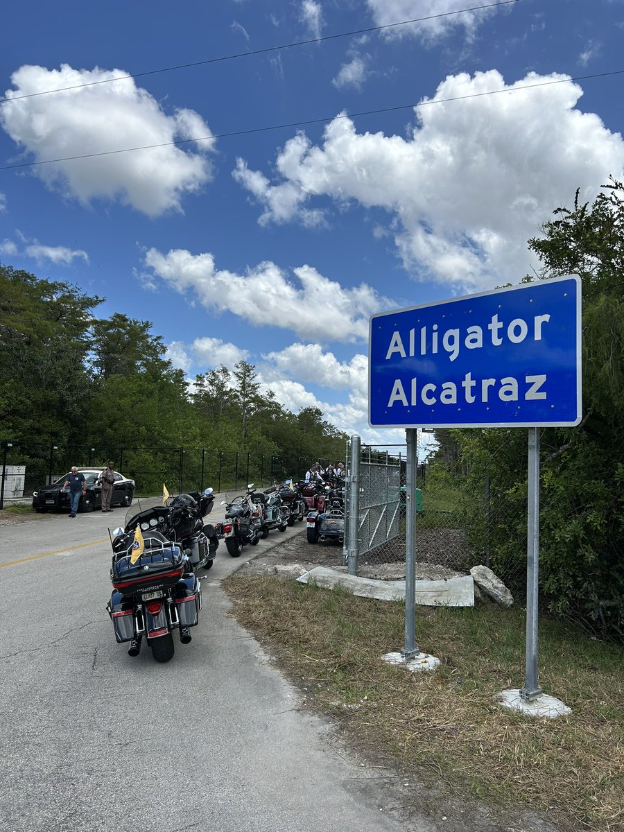 Thomas Wenski tweet media