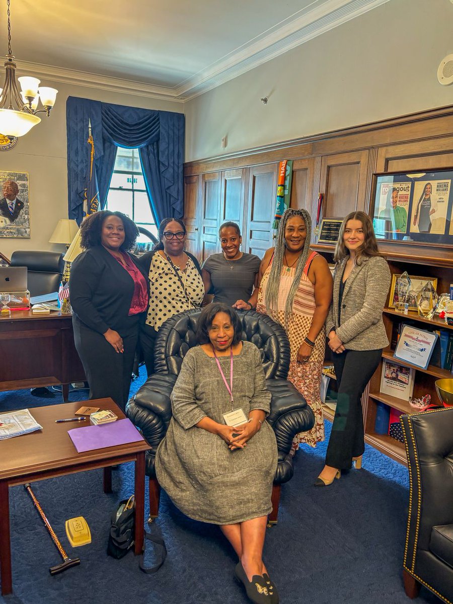 RepNikema's tweet image. Black women in Georgia are 3x more likely to die from pregnancy-related causes. Cutting Healthy Start funding will only make this crisis worse.
That’s why I introduced the Advancing Maternal Health Equity Under Medicaid Act—to give states the resources they need to fight this…