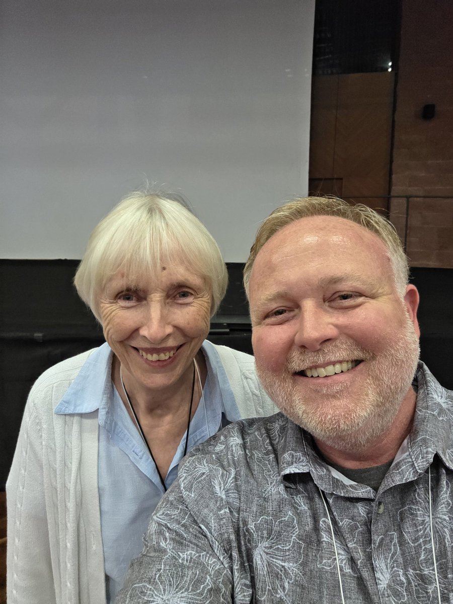 WhetstineLab's tweet image. A highlight is seeing a former trainee @VanRechemLab be a scientic leader. On Day 1 @GordonConf #Histones #Epigenetics #Development & #Disease I had great discussions about our presented studies & a great experience co-leading a session with @CarolineDeanLab.
