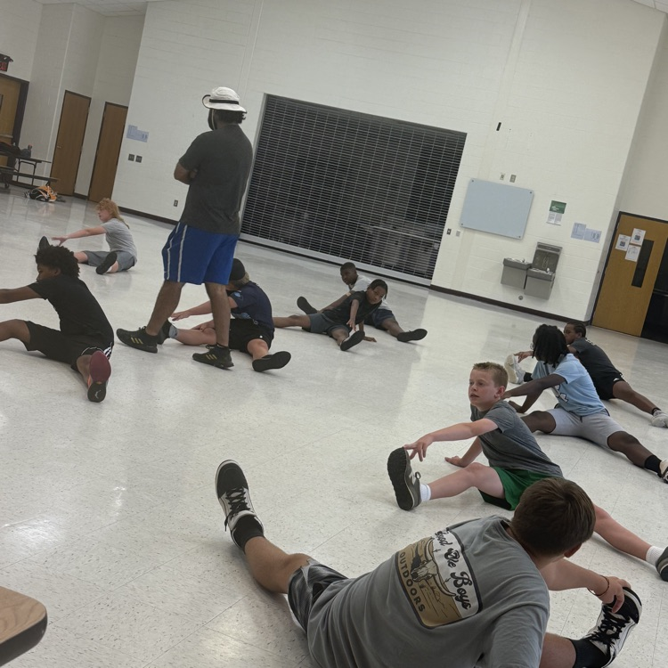 SanLee Middle School tweet media