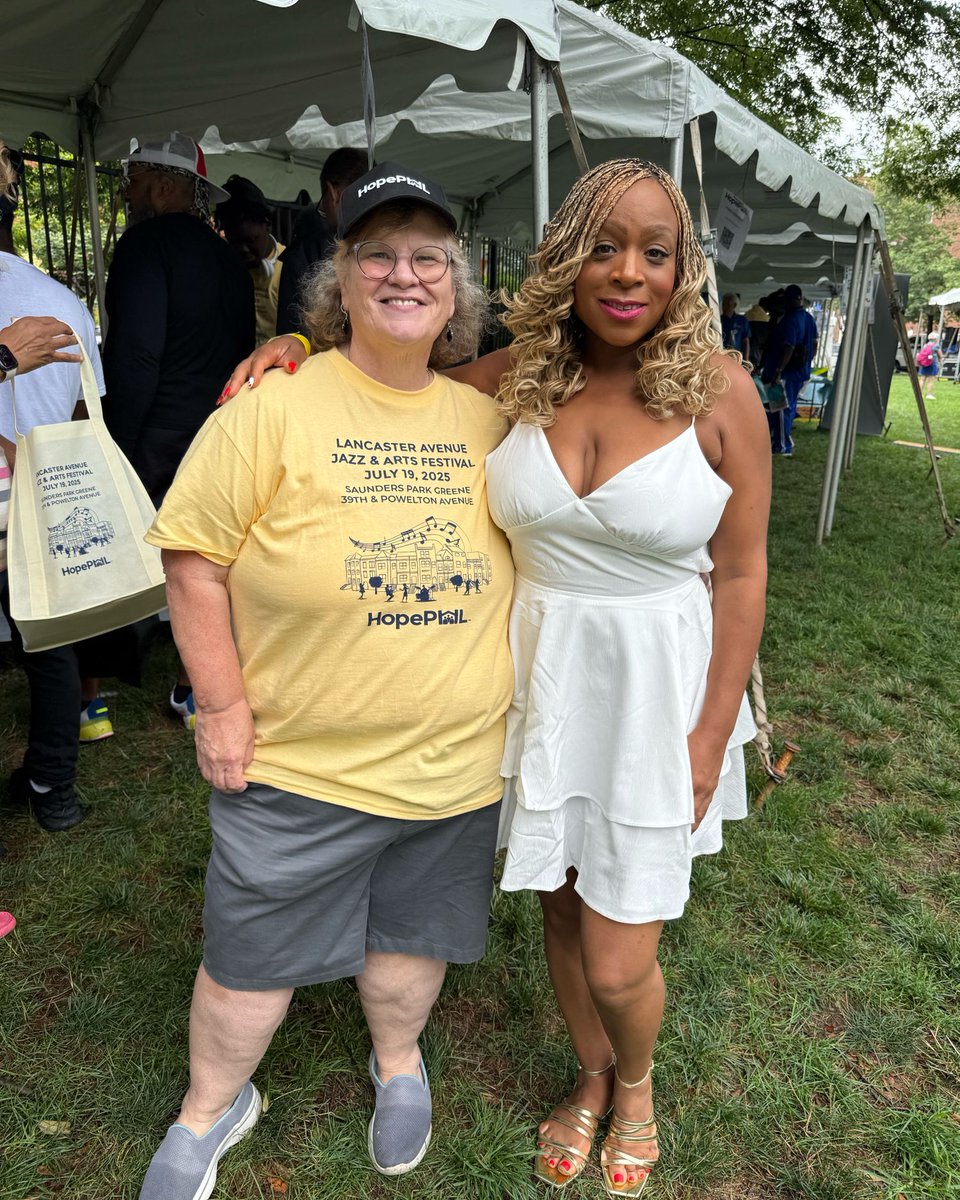 CouncilmemberJG's tweet image. I had a great time at the Lancaster Avenue Jazz and Arts Fest!
This legendary event builds community, gives local arts a platform, and drives business along the Lancaster Avenue Commercial Corridor!
Many thanks to Mr. Leo Garson who curates the musical acts and to HopePHL for…