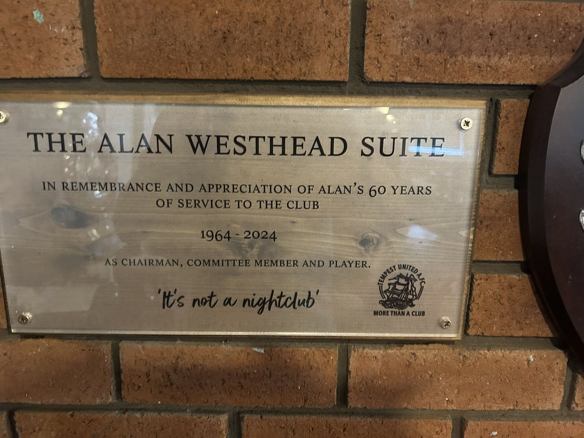⚽️ THE ALAN WESTHEAD SUITE ⚽️

The club is delighted to announce our clubhouse is being renamed 
“The Alan Westhead Suite” in memory of our late chairman . 
The sign has been mounted in between the shields of Keith Westhead who was Alan’s brother.