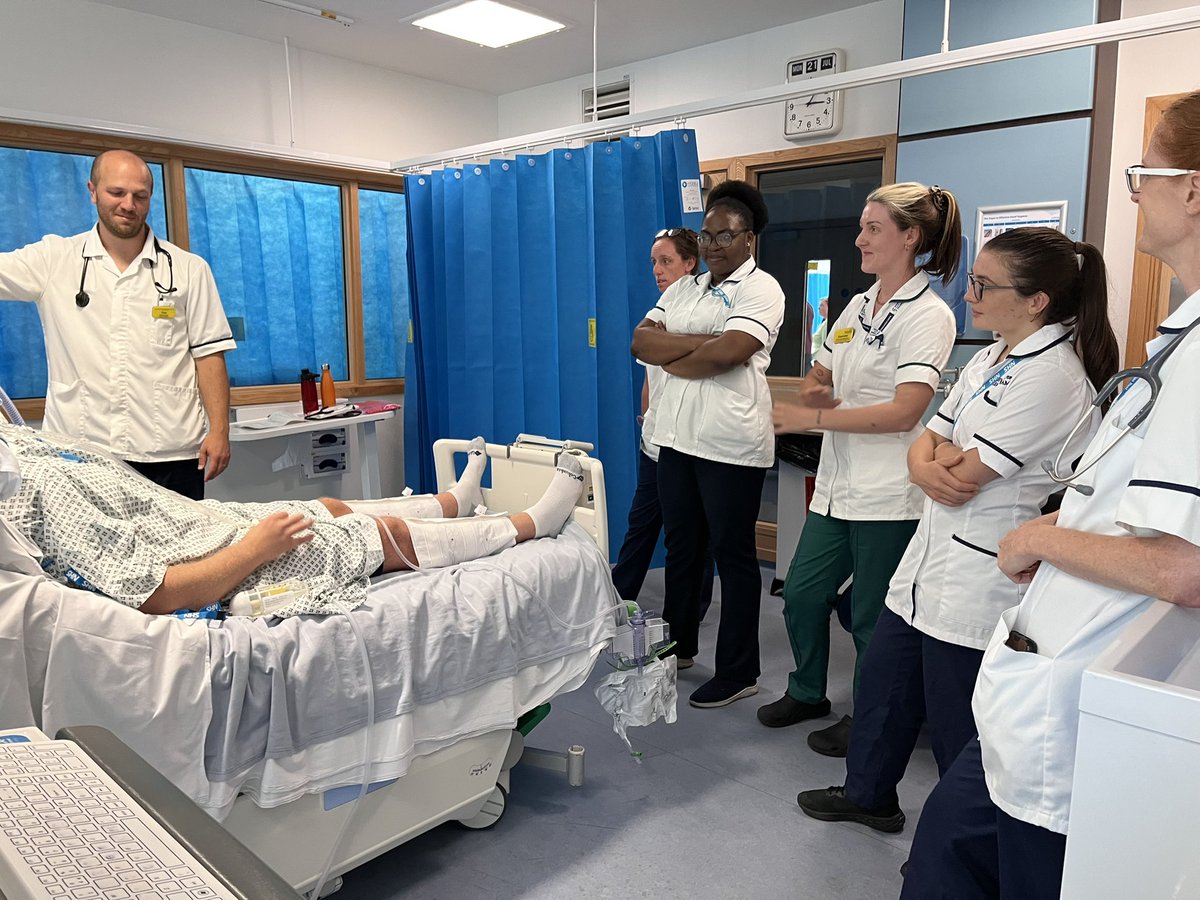 jimmibruce's tweet image. HF, trache and ETT early mobilisation SIM, wonderfully delivered by the ICU therapy team. Building confidence and consistency for our OTs and PTs. @ICS_updates @uhbwNHS @CriticalCareOT @TheACPRC @TomLunn4 🫁 ❤️🩹💪🏽