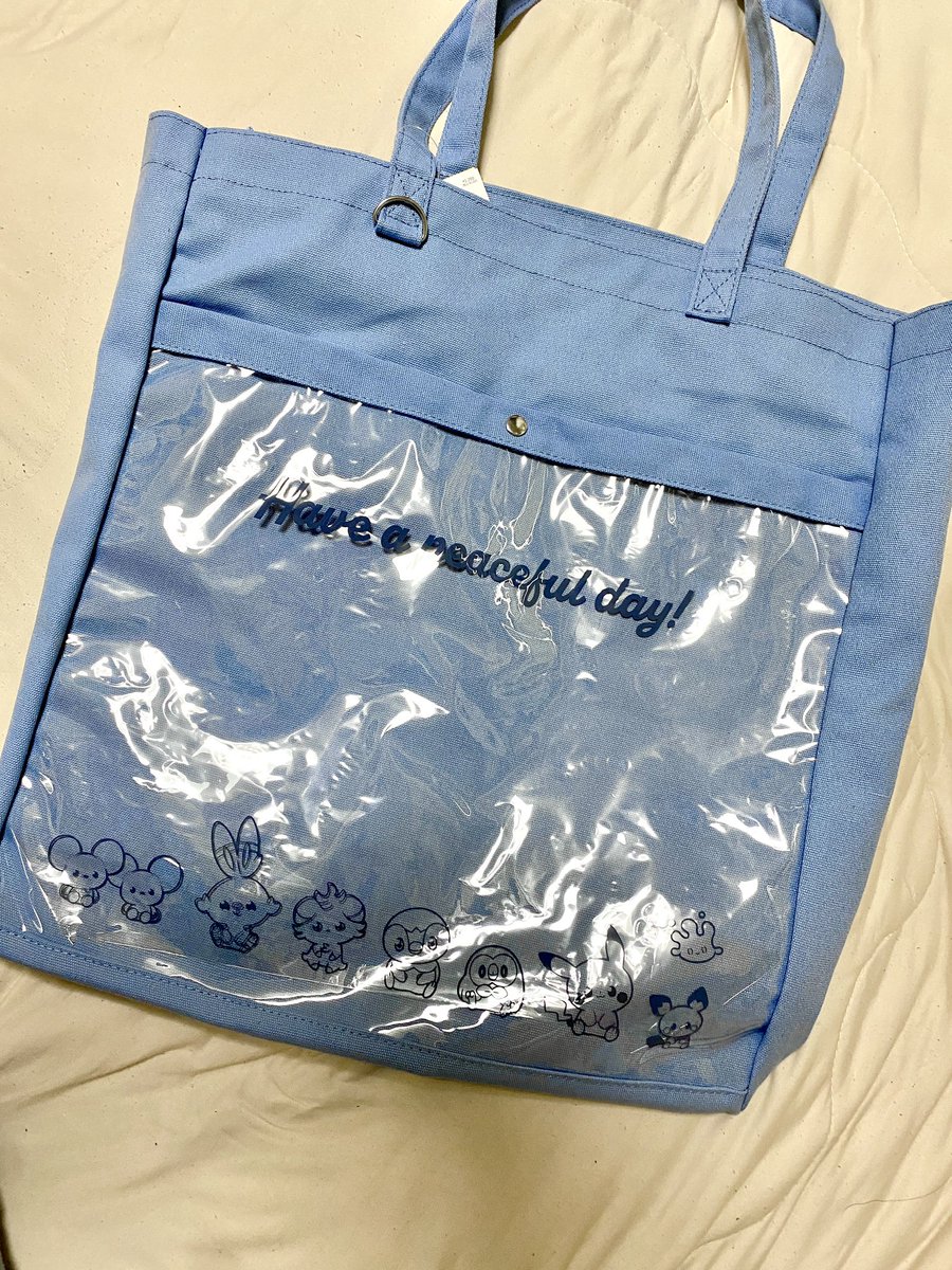 masametal's tweet image. スリコで買ったポケモントートバッグ最高✨中の可愛さにテンション上がります!サイズが大きいのもありがたい☺️
#3COINS #ポケピース