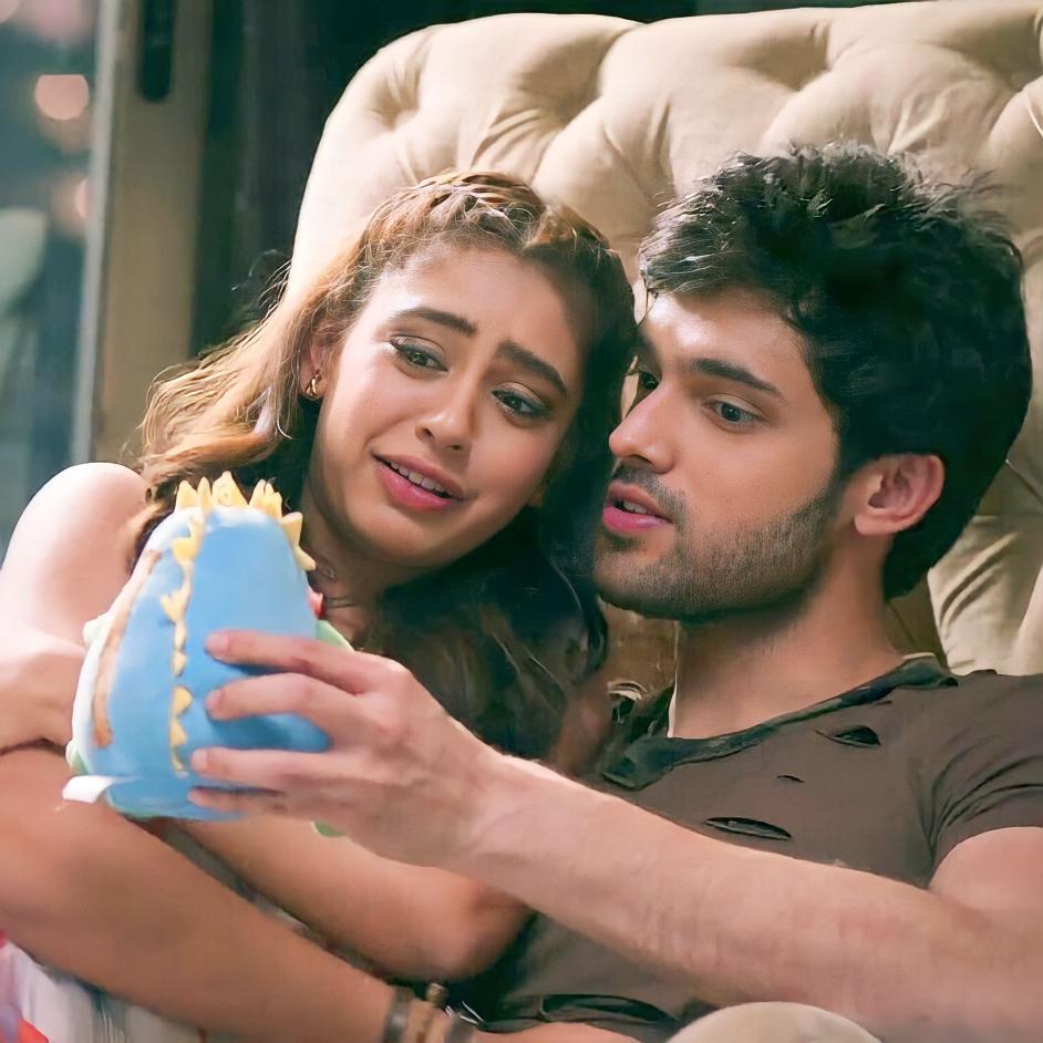 uniquegirllove's tweet image. Aren&apos;t they cute?🥹♥️
#NandiniMurthy #11YearsOfKYY #MaNan #NitiTaylor #ManikMalhotra #ParthSamthaan