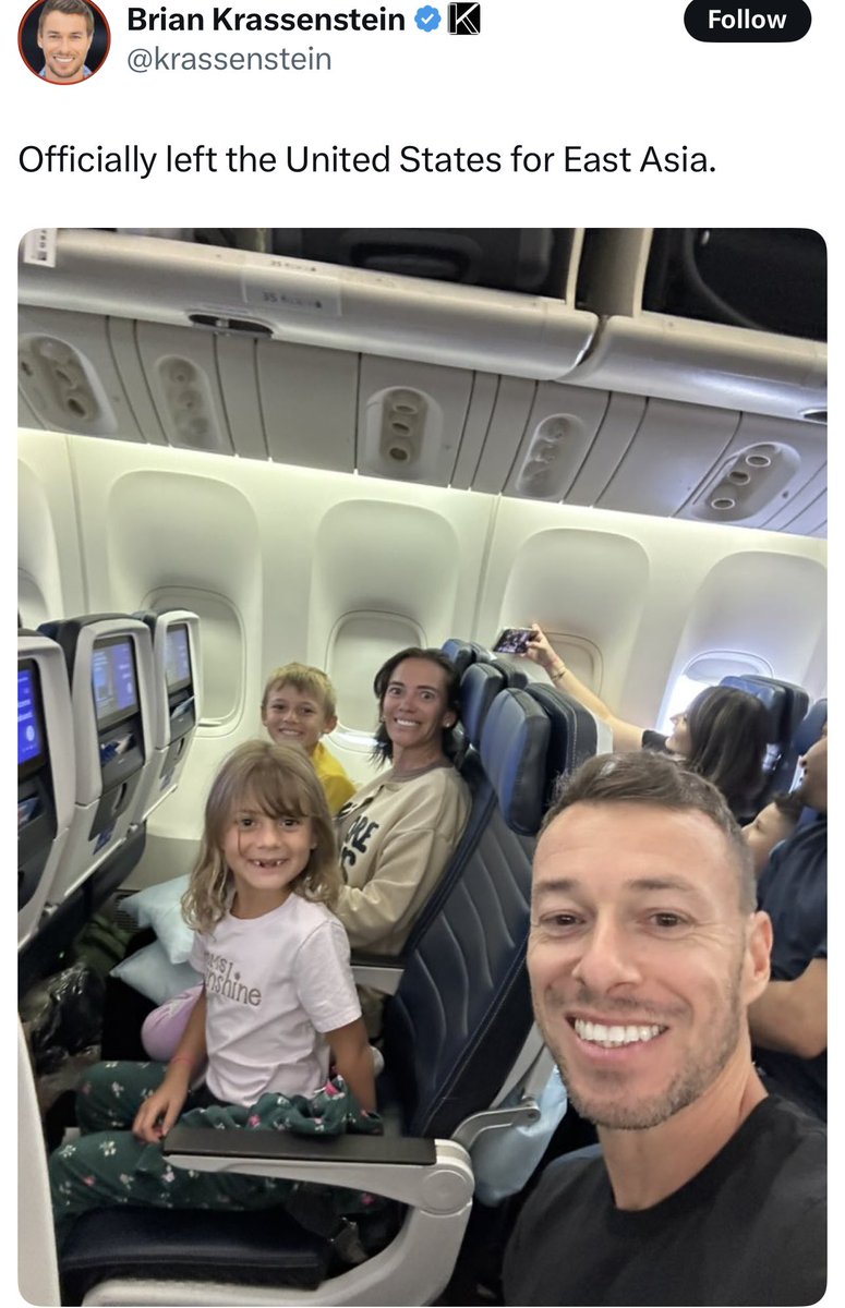 LarryDJonesJr's tweet image. 😂LMAO: Miracles do happen! Ed and Brian Krassenstein have left the United States and relocated to Asia.