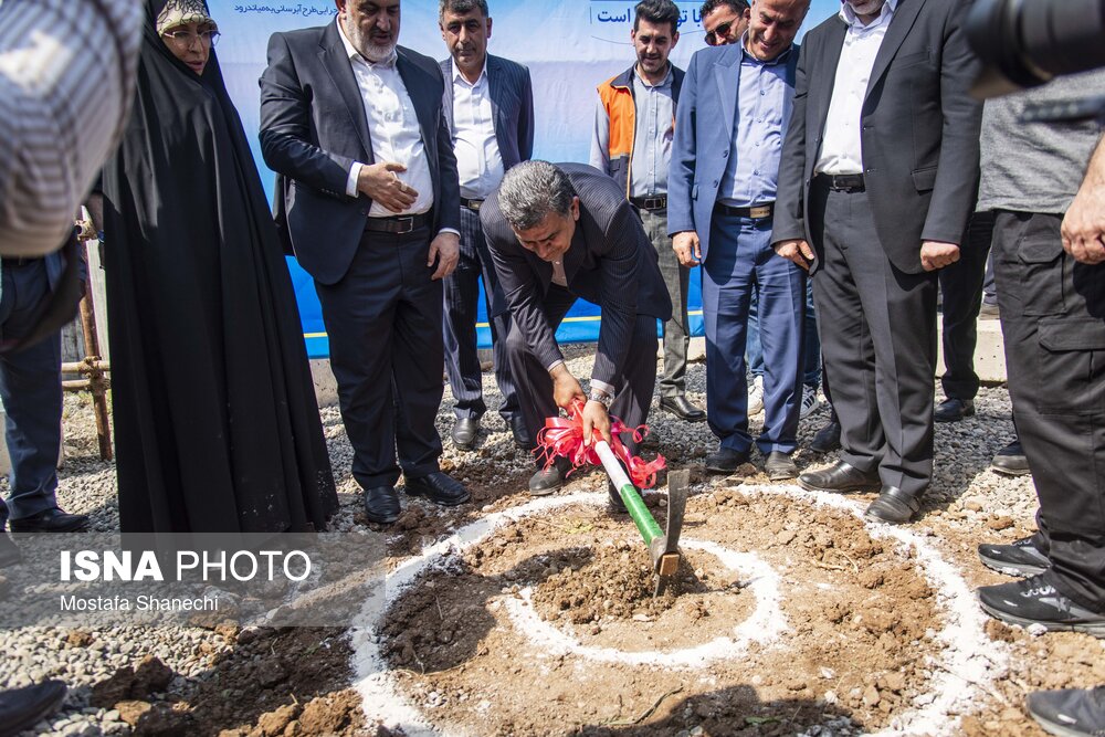 ISNAMEDIA's tweet image. سفر وزیر نیرو به مازندران
امروز دوشنبه ۳۰ تیر ماه ۱۴۰۴، عباس علیآبادی وزیر نیرو، در سفر خود به استان مازندران، مجموعهای از پروژههای کلان صنعت آب و برق را در چارچوب طرح ملی «ایران آباد» و با شعار «ایران با تو آبادتر است» افتتاح و کلنگزنی کرد.
isna.ir/xdTNnR