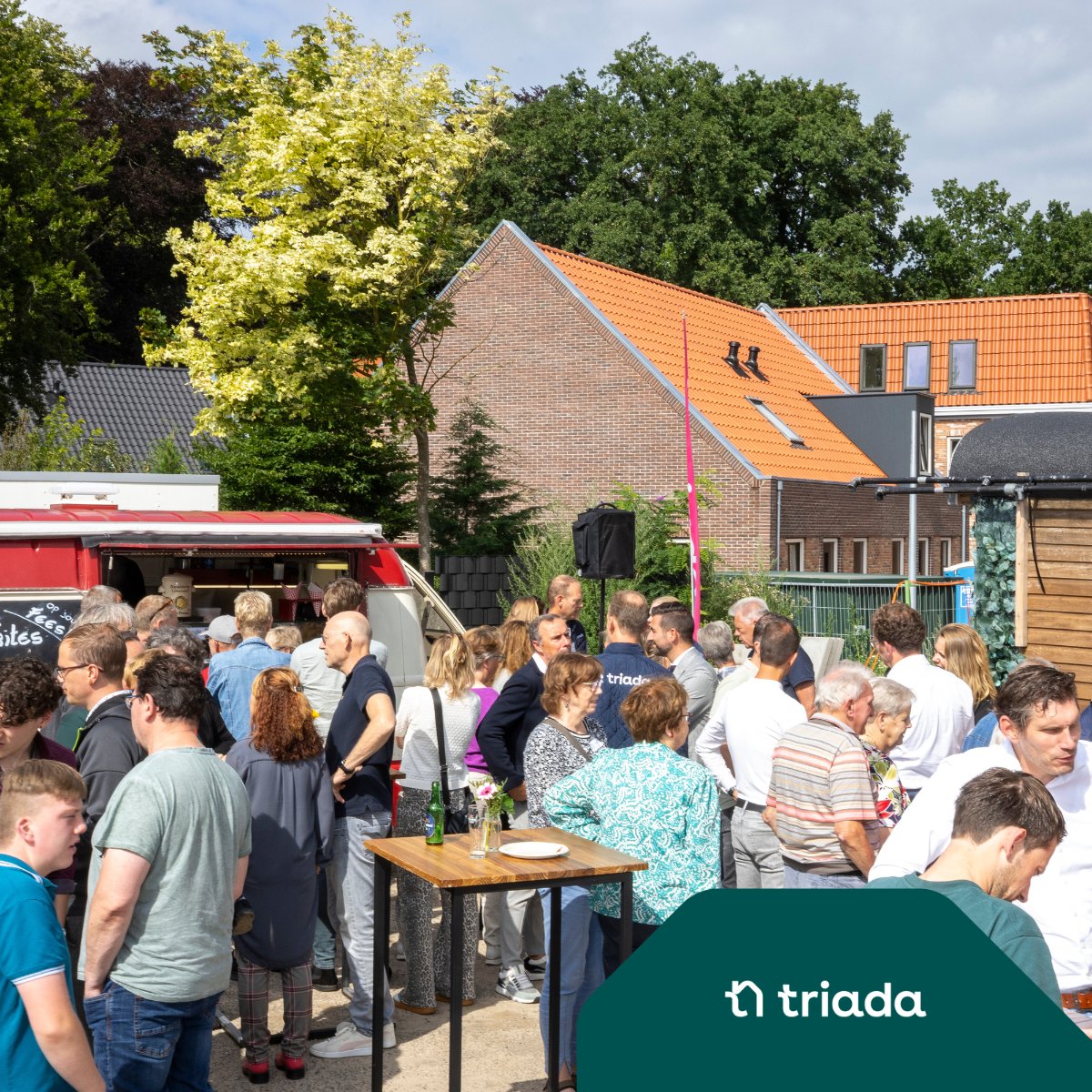 🎉 Feestelijke oplevering Van Meurshof in Heerde! 
Donderdag 17 juli vierden we de feestelijke oplevering van nieuwbouwproject Van Meurshof. Welkom thuis allemaal en heel veel woonplezier gewenst! 🏠💚

#VanMeurshof #Socialehuurwoningen #Koopwoningen #Nieuwbouw #NieuweBuren