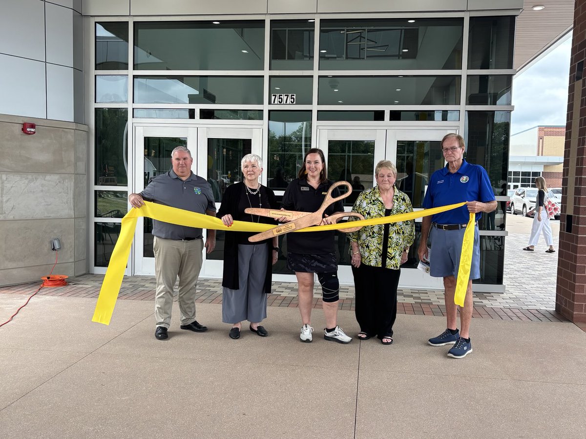 AvonSupt's tweet image. @AHS_Orioles ribbon cutting this morning! 5 years of work leading to a beautiful school that will serve students for generations to come!