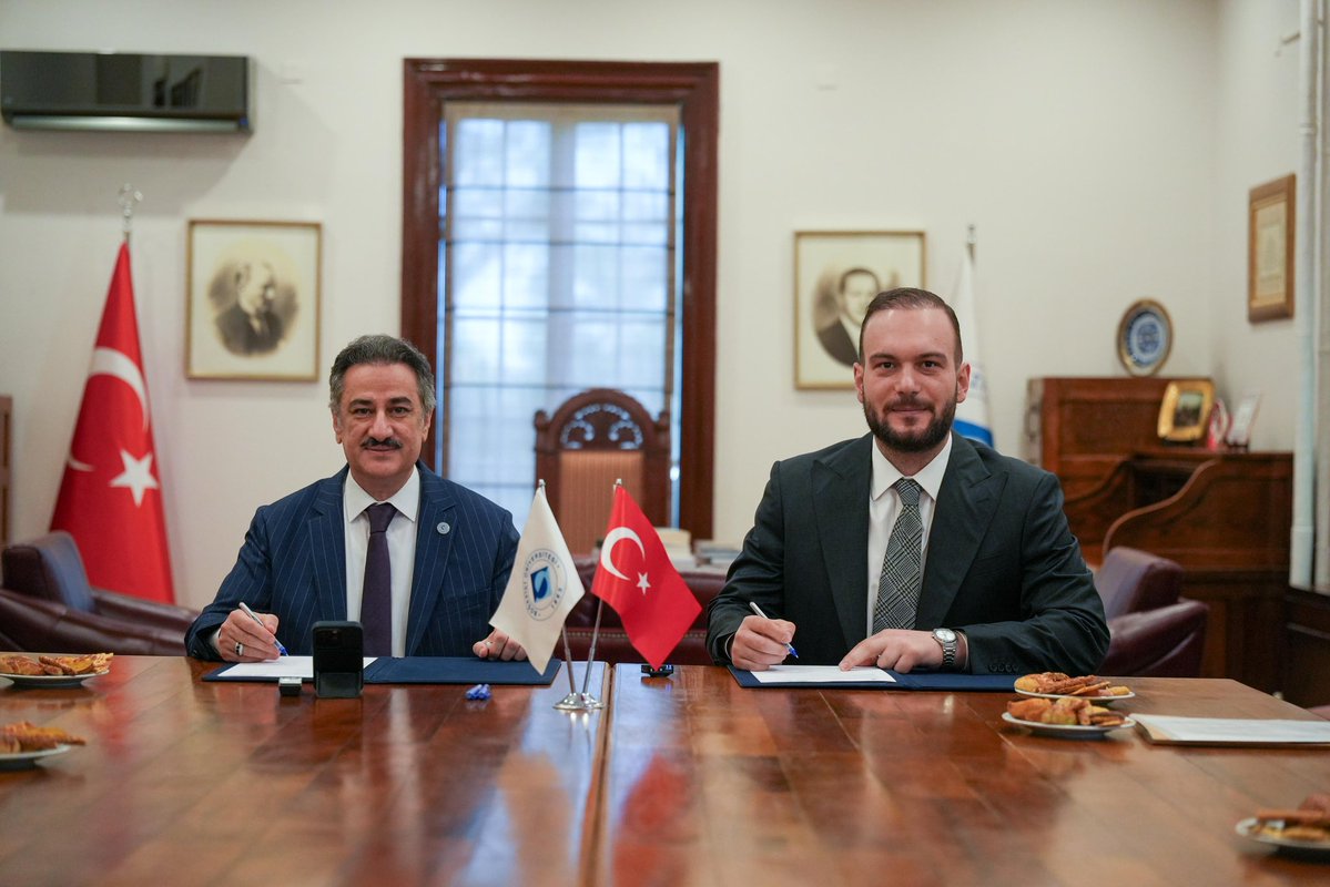 samedagirbas's tweet image. Boğaziçi Üniversitesi ile çevresel sürdürülebilirlik için önemli bir adım attık.

Sıfır Atık Vakfı olarak Boğaziçi Üniversitesi ile imzaladığımız iş birliği protokolüyle; gençlerin çevre bilincini artırmak, bilimsel çalışmalar yürütmek ve sıfır atık uygulamalarını yaygınlaştırmak…