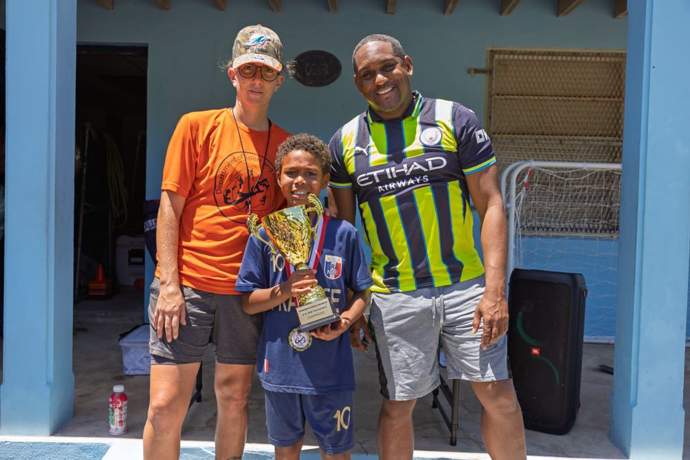 BdaGovernment's tweet image. On July 16th, the energy was high at Port Royal Primary for the Summer Camp Six-a-Side Football Tournament!
The Minister of Tourism & Transport, Culture & Sport, the Hon. Owen Darrell, JP, MP, was on hand to present awards and celebrate the young athletes.
🥇 Congratulations to…