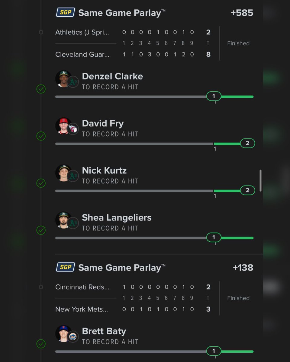 CPBetting's tweet image. Taking the cash out is okay sometimes ‼️‼️‼️
Dude cashed out before the last leg of the parlay and the last leg didn’t hit 😳
Turned $36 into $16k on a cash out 🔥
(ig/M_Cerrachio @FDSportsbook)