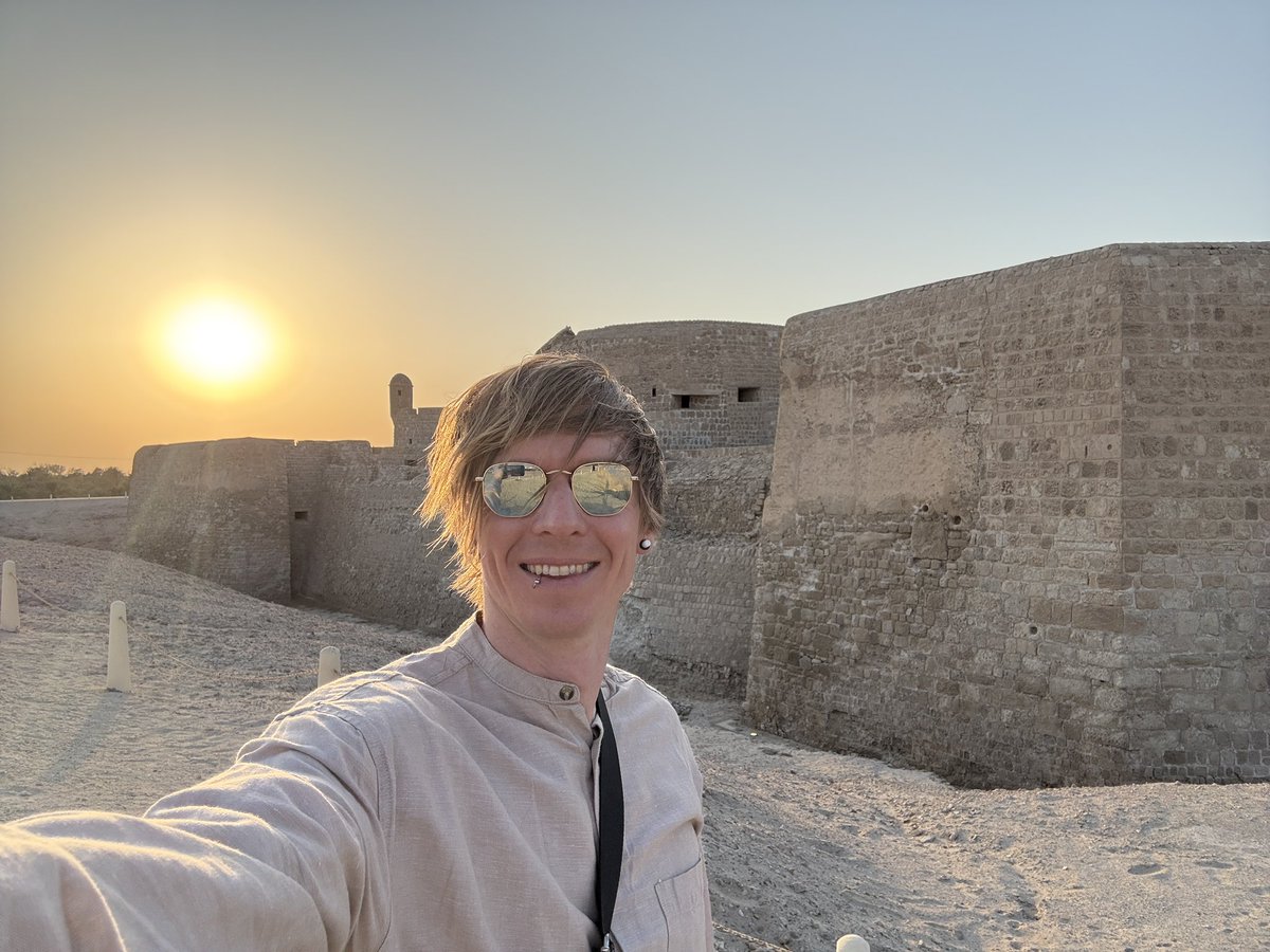 tomrocksmaths's tweet image. Old meets new at Bahrain Fort.
Archaeological excavations have unearthed 7 stratified layers dating from 2300 BC to 18th Century Persians. The layers cover a depth of 12m, so assuming a linear relationship between depth and time, how deep were the Persian relics buried?
