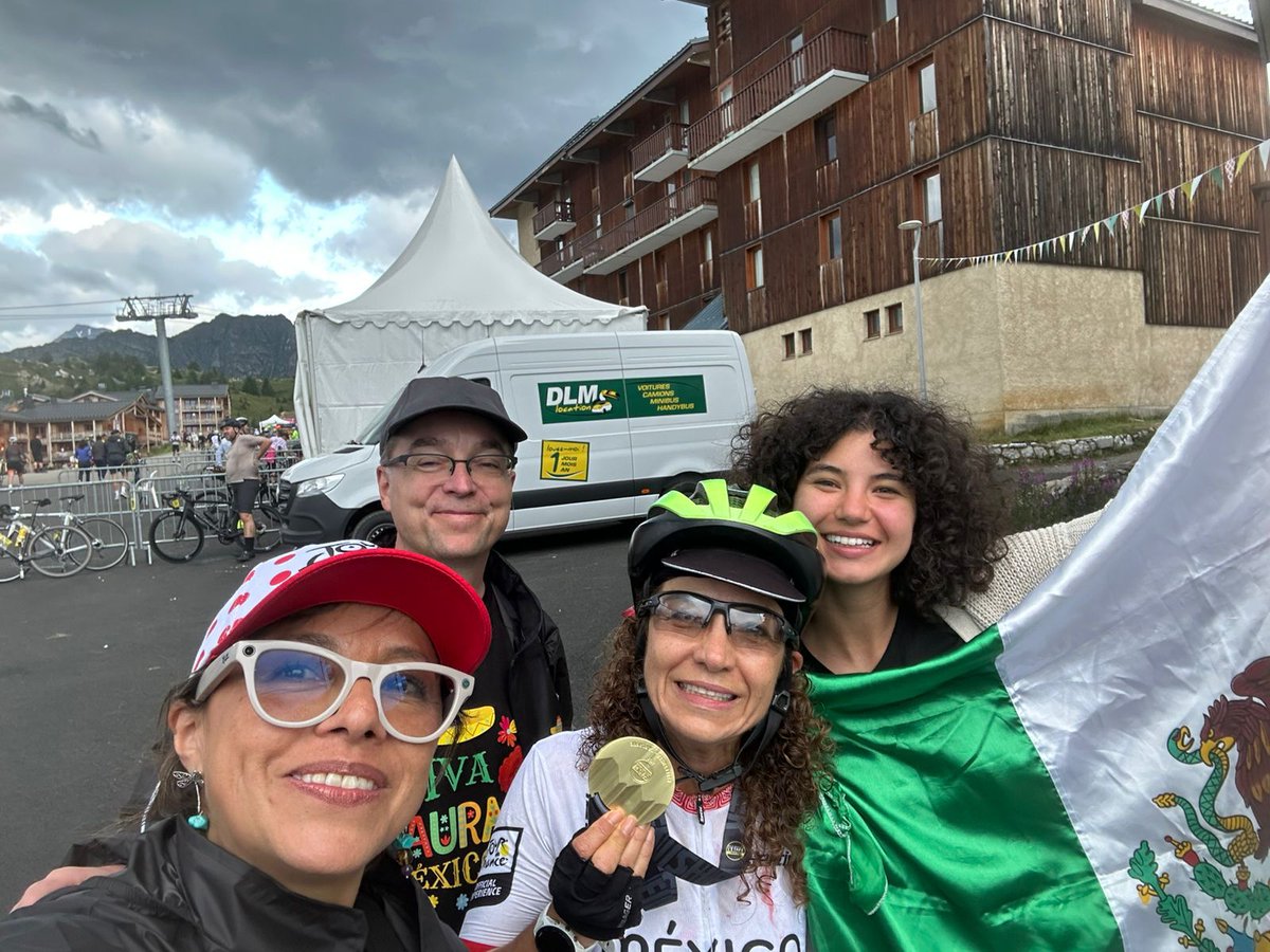 🎖️Una hazaña que inspira 🚴‍♀️
Nuestra #LíderIWFMéxico <a href="/ltapian/">Laura Tapia</a> completó la etapa amateur del Tour de France, misma ruta que recorrerán los profesionales este 25 de julio. Su impulso vino del grupo IWF-Mastermind. ¡Bravo, Laura! 👏
