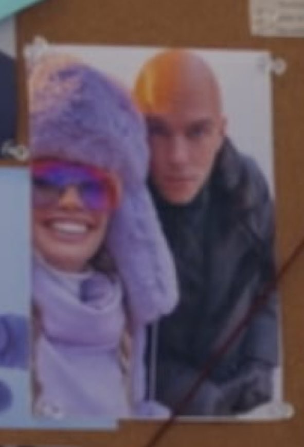 LuthorCorpNews's tweet image. Happy Birthday to the amazing Eve! Lex can’t wait to see you.